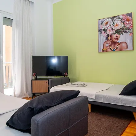 Agias Sofias Promenade Апартаменты *