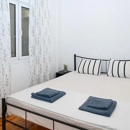 Апартаменты Agias Sofias Promenade