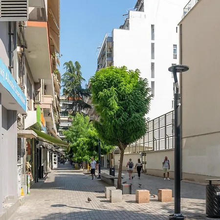 Agias Sofias Promenade Салоники